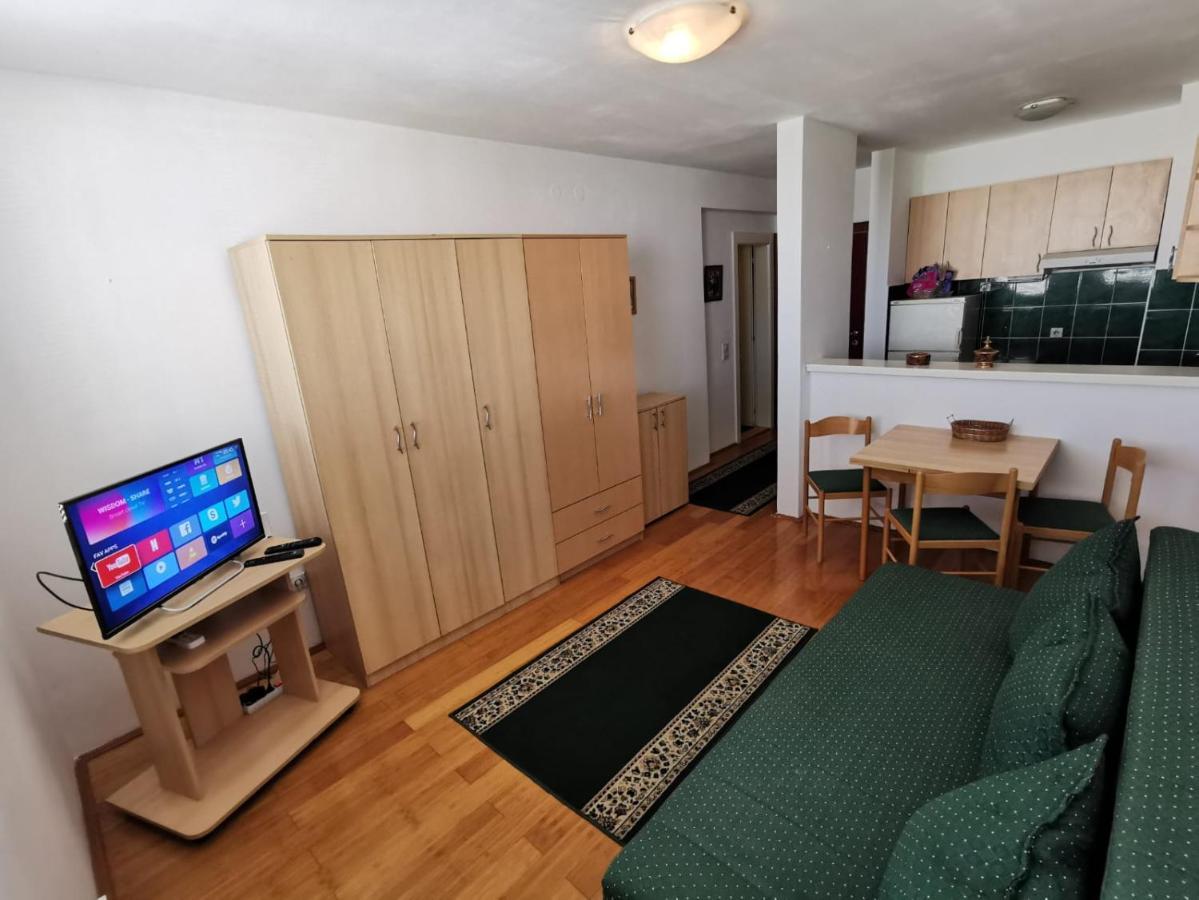 Ferienwohnung Bulevar Stan Na Dan Novi Sad Exterior foto